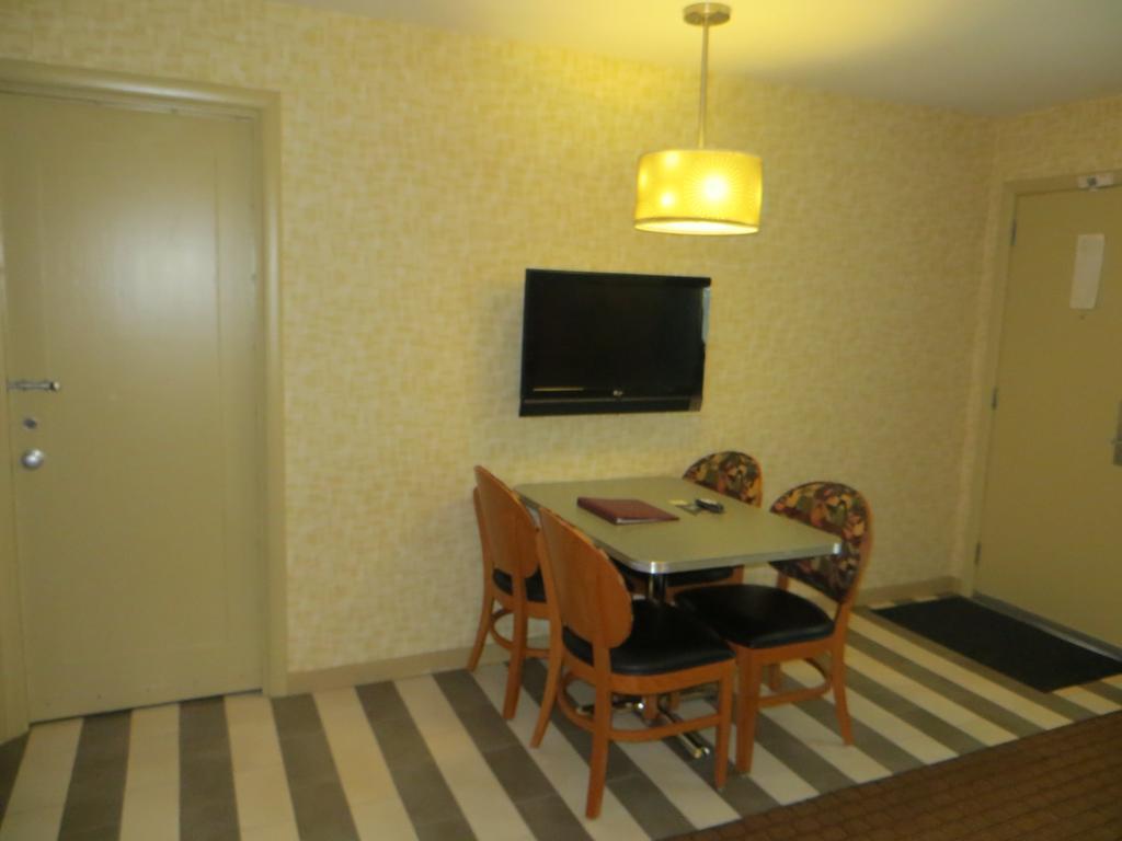 Carleton Of Oak Park Hotel Buitenkant foto