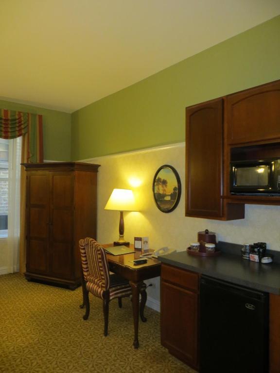 Carleton Of Oak Park Hotel Buitenkant foto