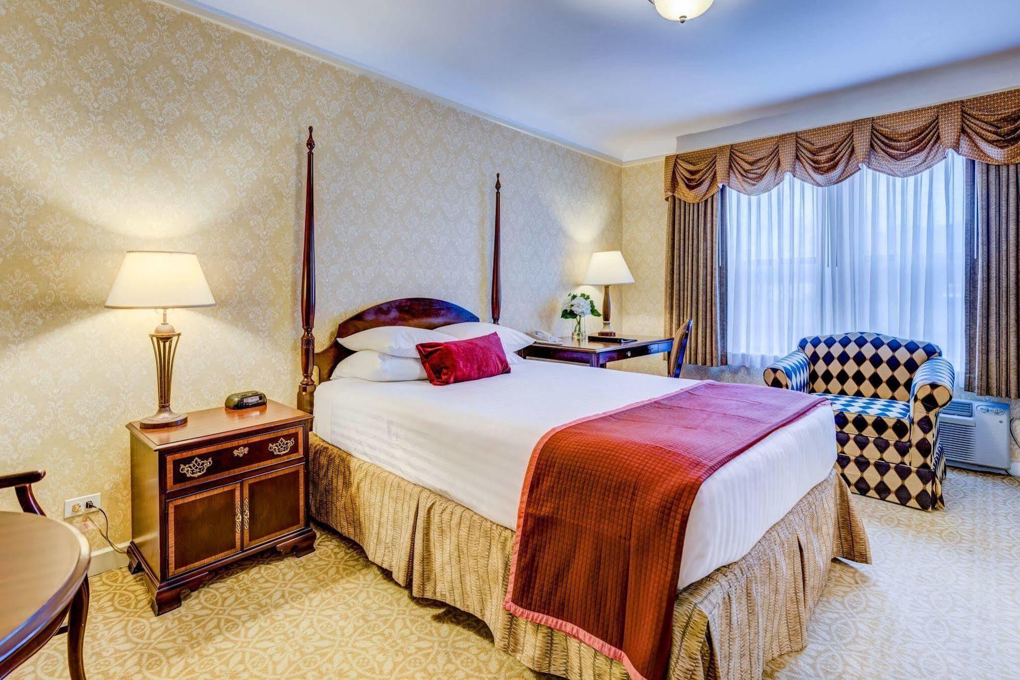 Carleton Of Oak Park Hotel Buitenkant foto