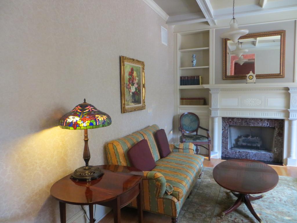 Carleton Of Oak Park Hotel Buitenkant foto